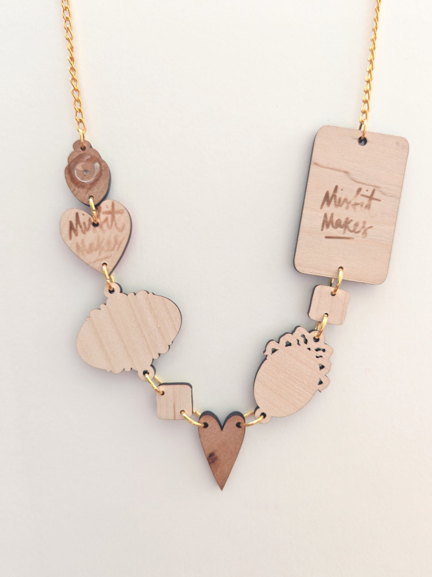 trinket necklace HEAVY GRAIN / PAINT CHIP / FAULT ON BACK