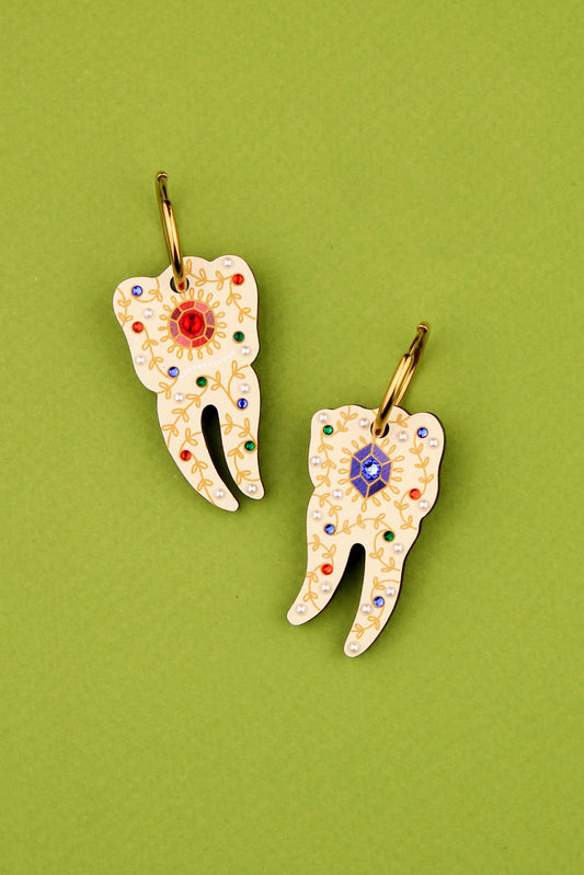 Boucles d'oreilles dents scintillantes