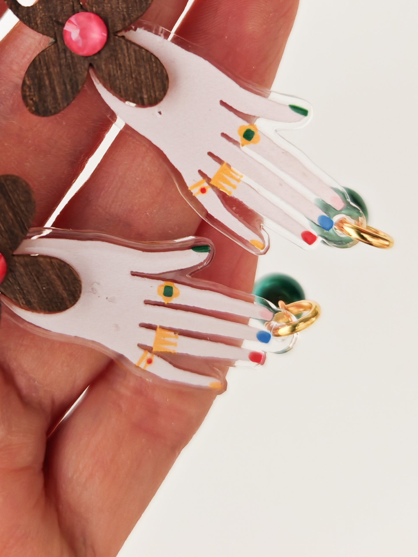 tudor hand earrings MISPRINT