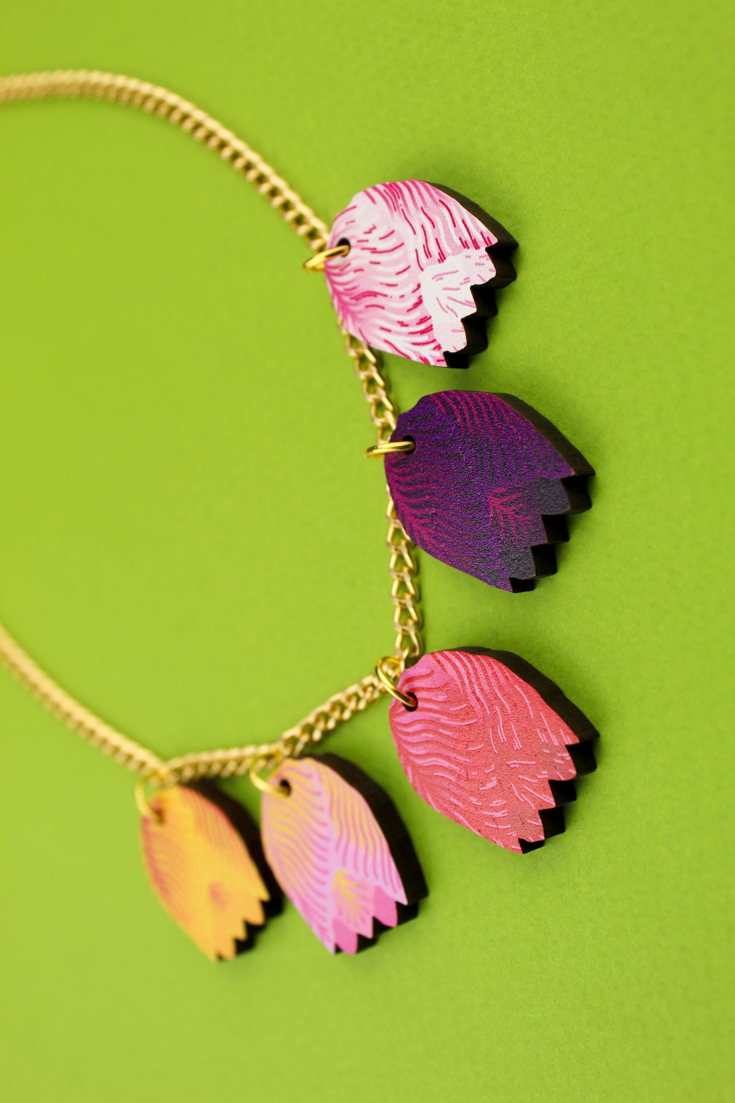 Collier à breloques tulipe
