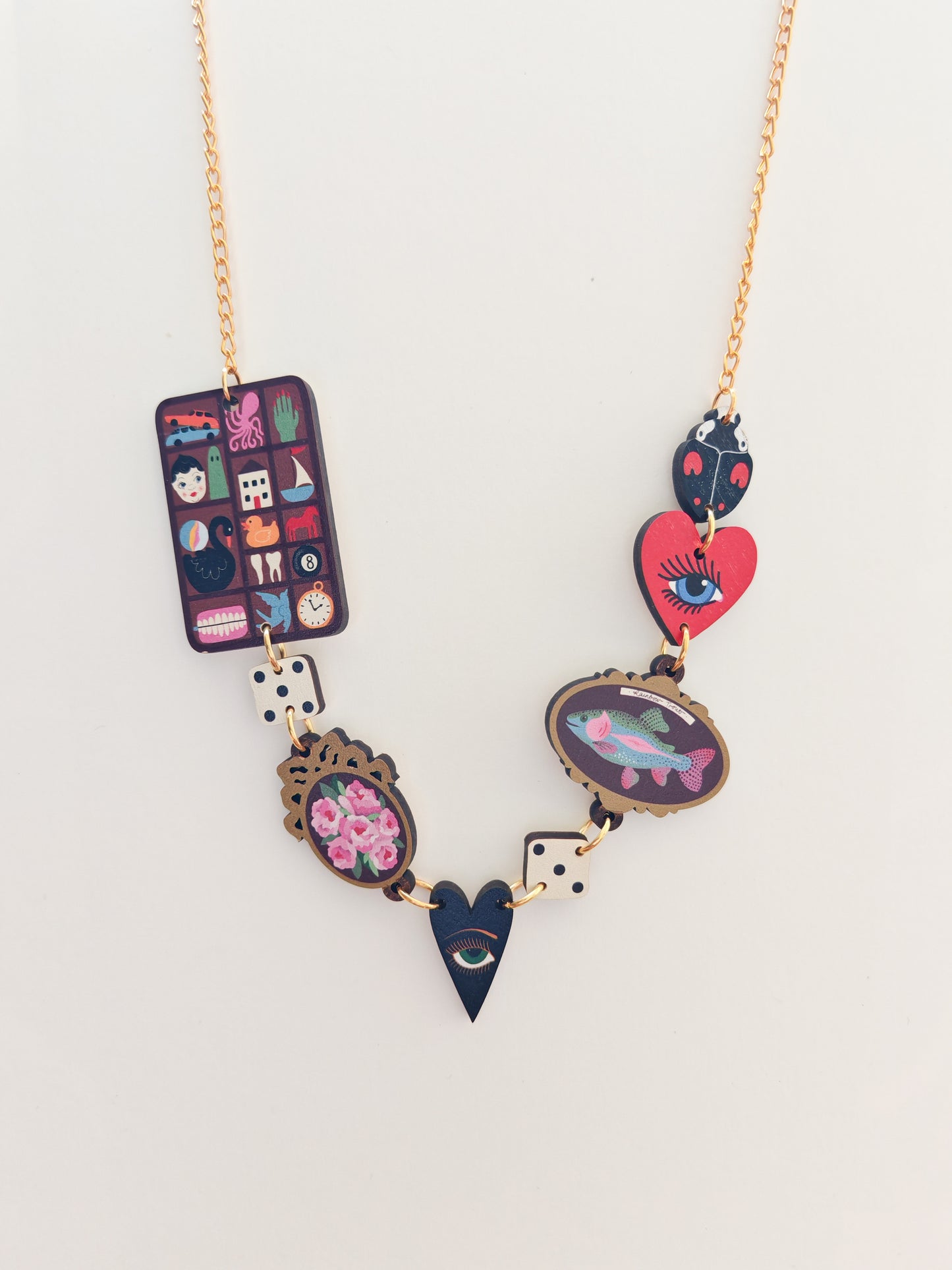 trinket necklace HEAVY GRAIN / PAINT CHIP / FAULT ON BACK