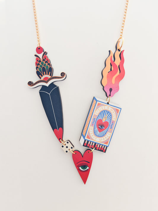 dagger matchbox necklace FAULT ON BACK