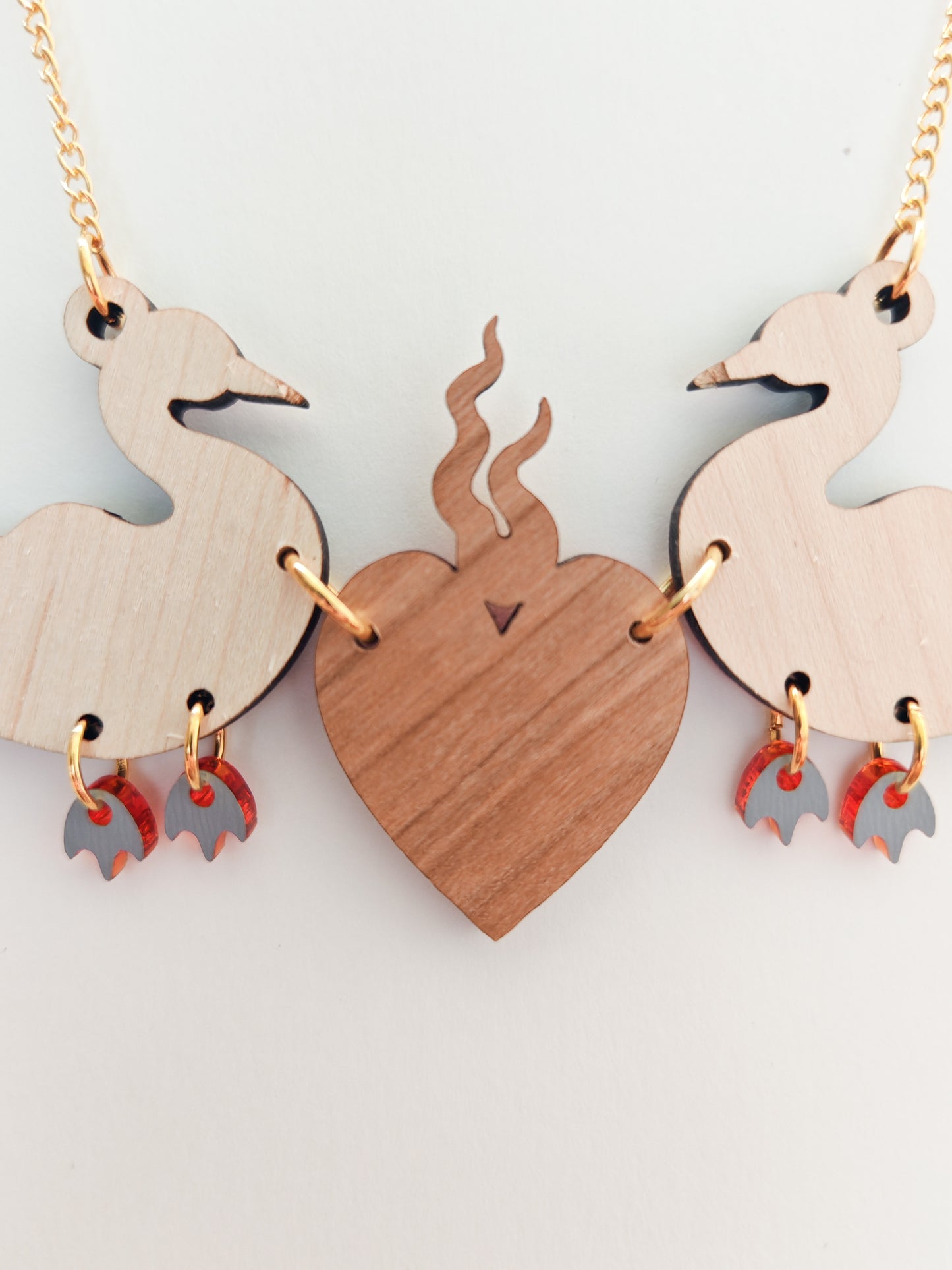 ducky in love necklace FAULT ON BACK