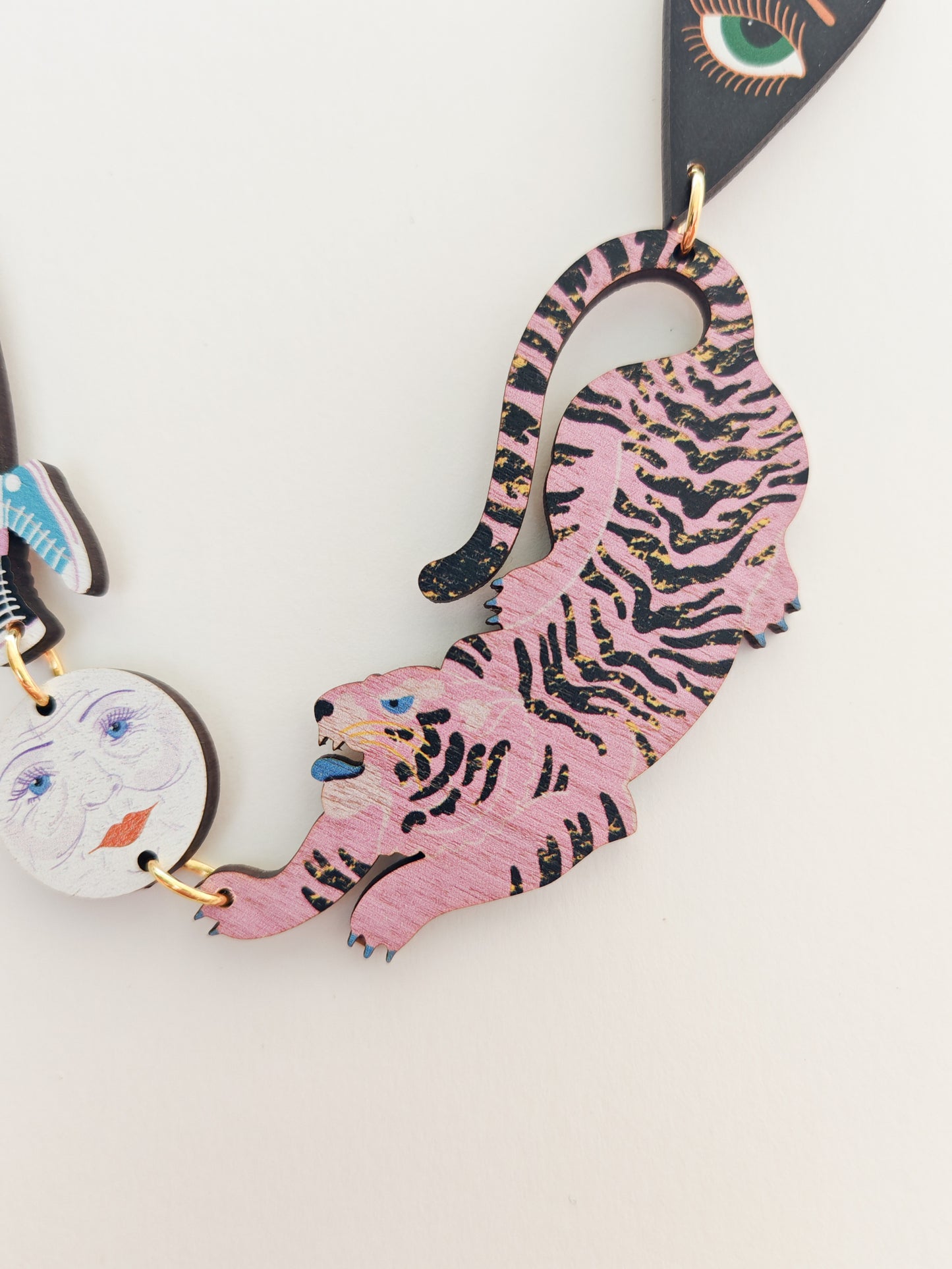 circus necklace HEAVY GRAIN / FAULT ON BACK
