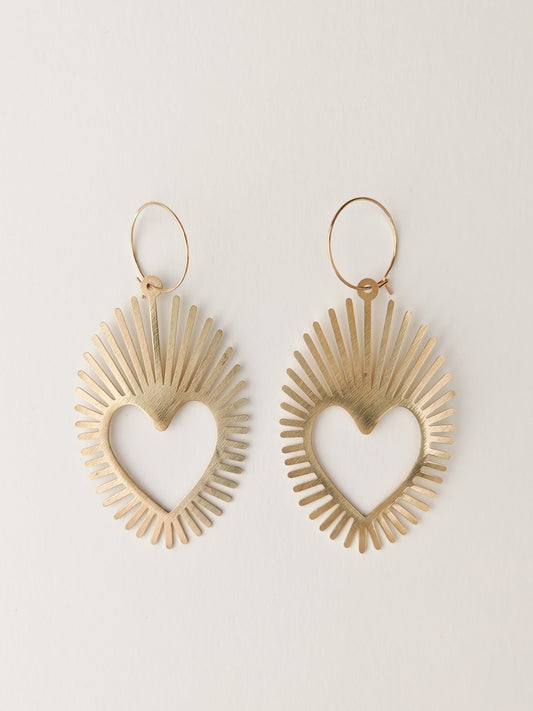 brass shining heart earrings NO FAULT