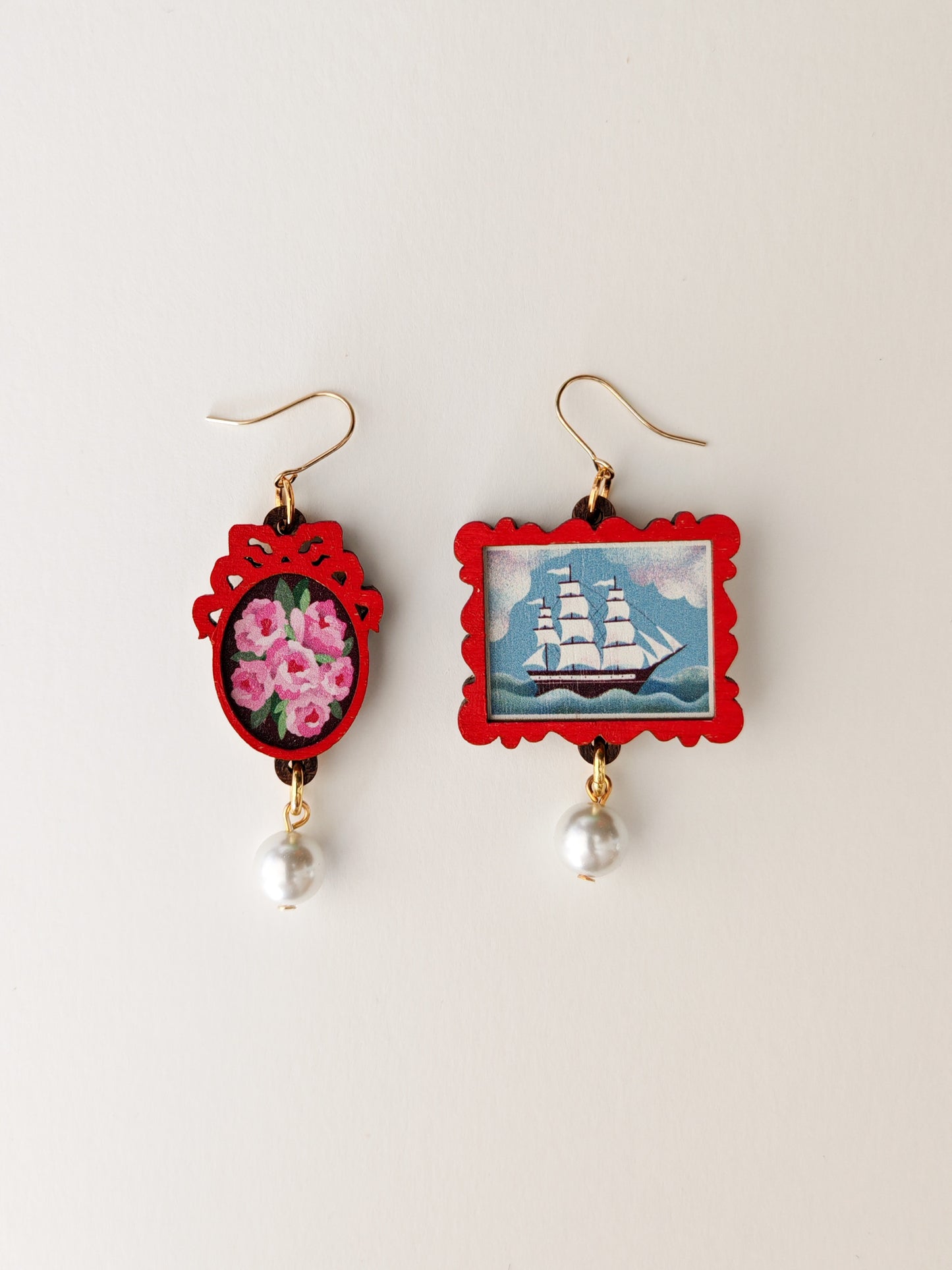 landscape / roses frame earrings NO FAULTS