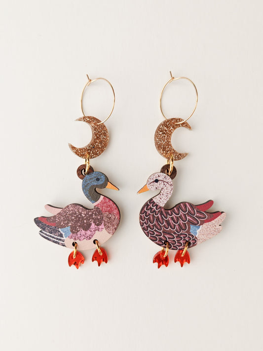 moon duck earrings FAULT ON BACK