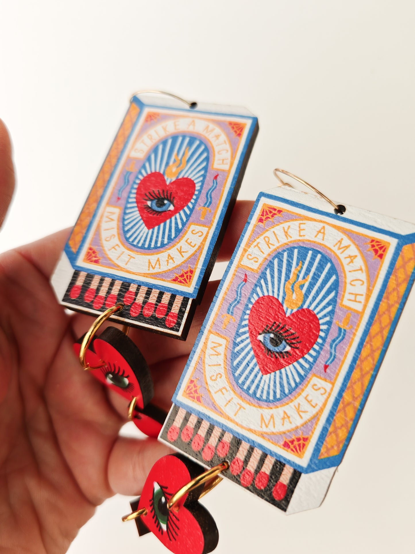 matchbox and heart earrings HEAVY GRAIN