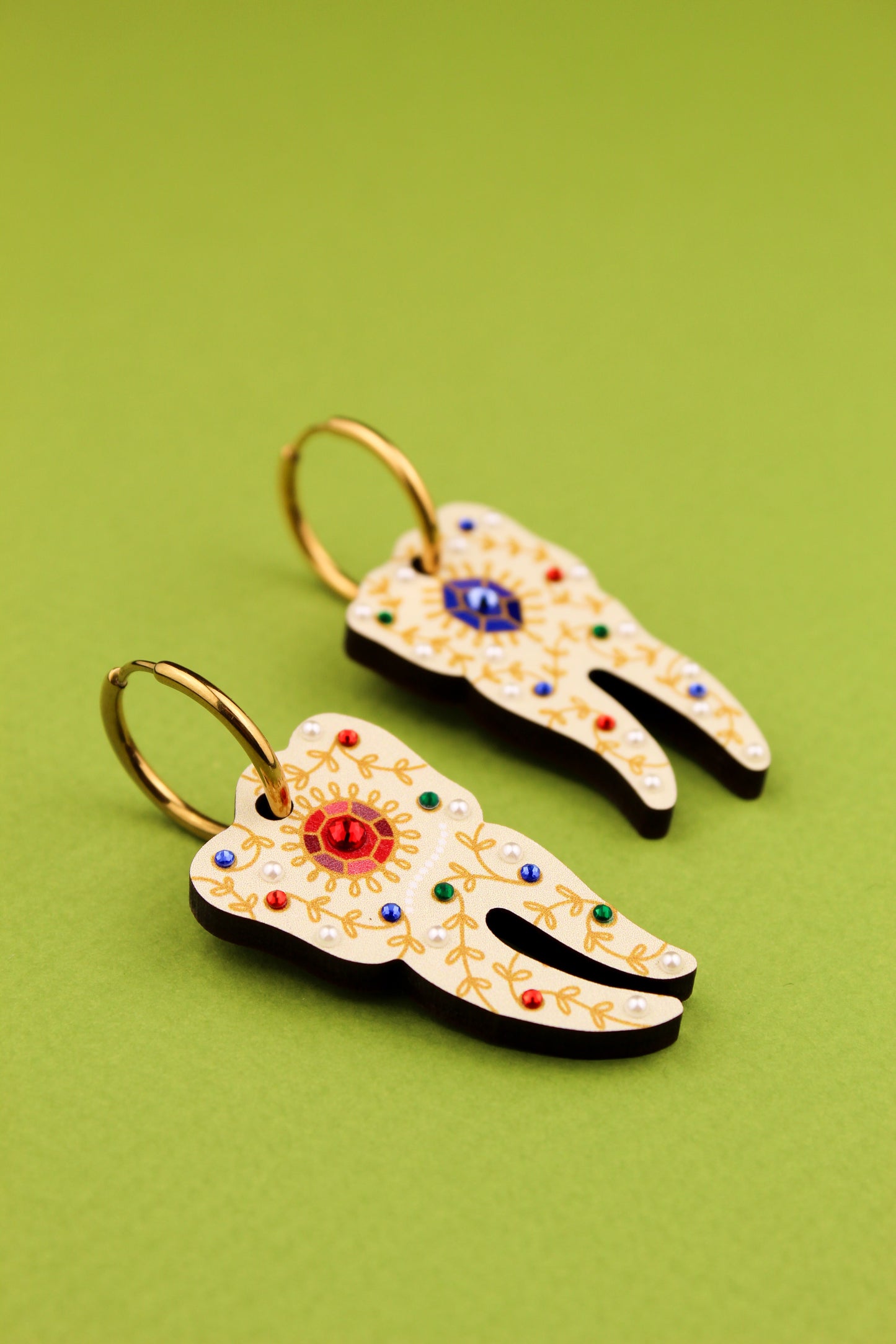 Boucles d'oreilles dents scintillantes