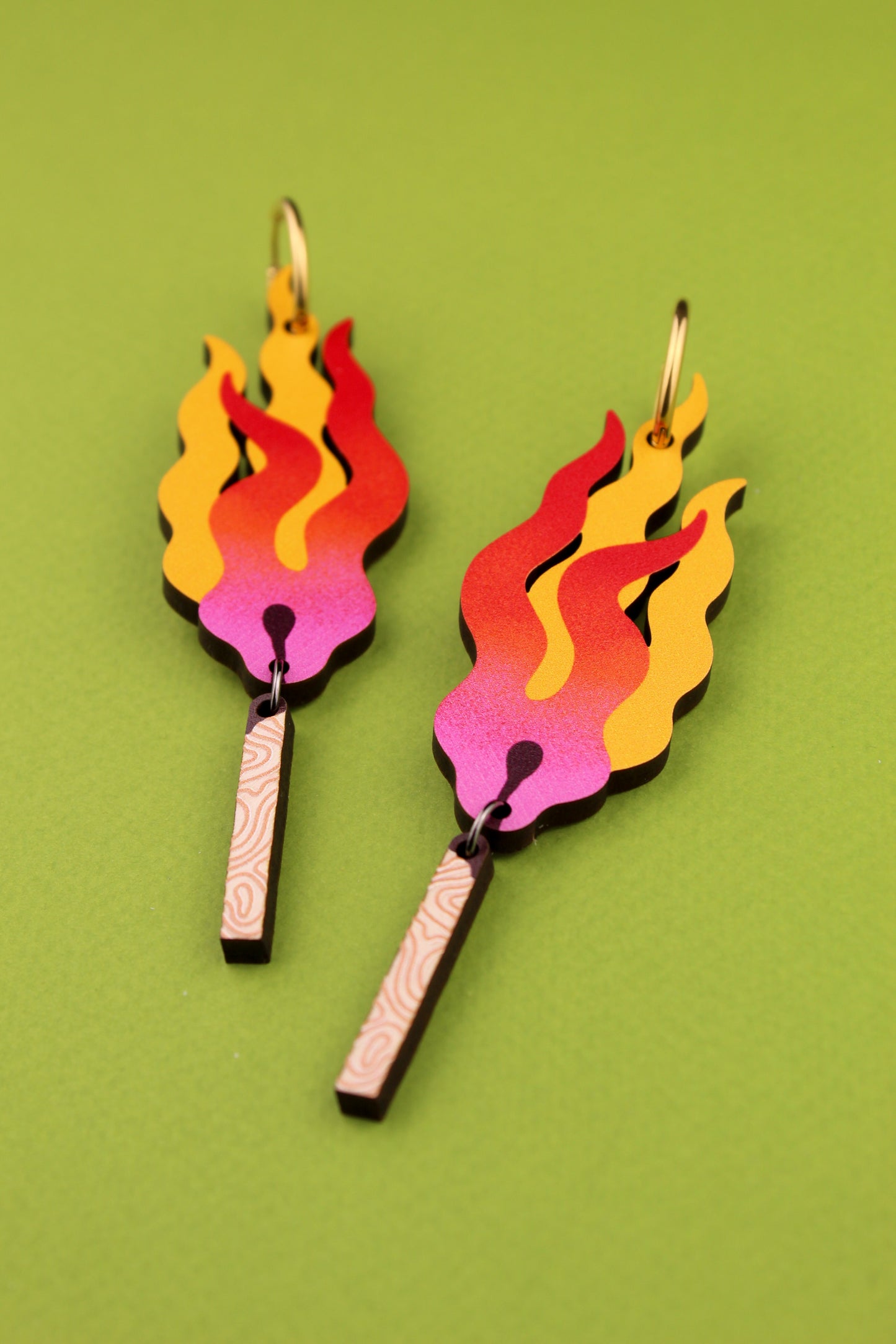 Boucles d'oreilles allumées
