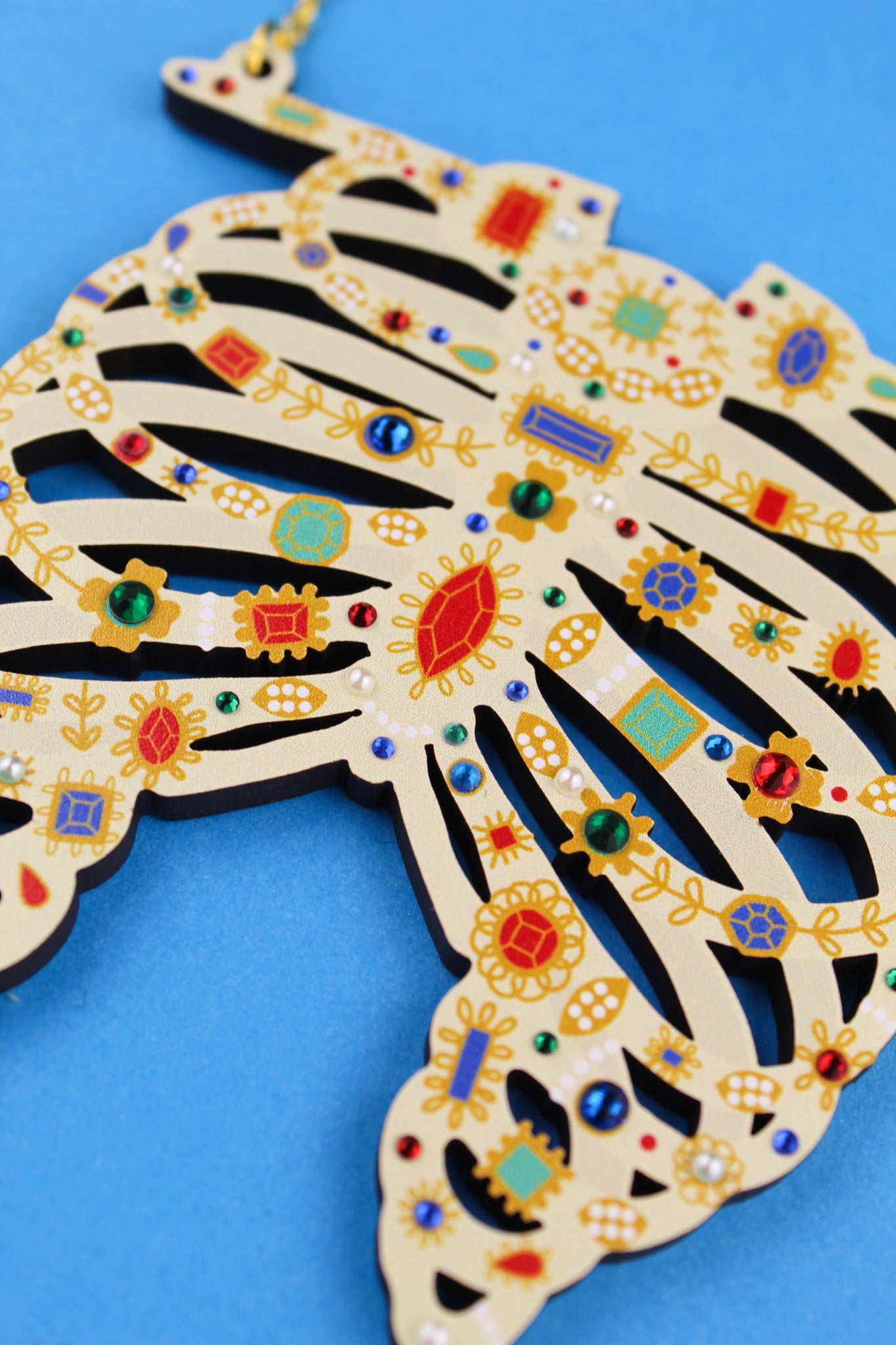 Collier relique de côtes